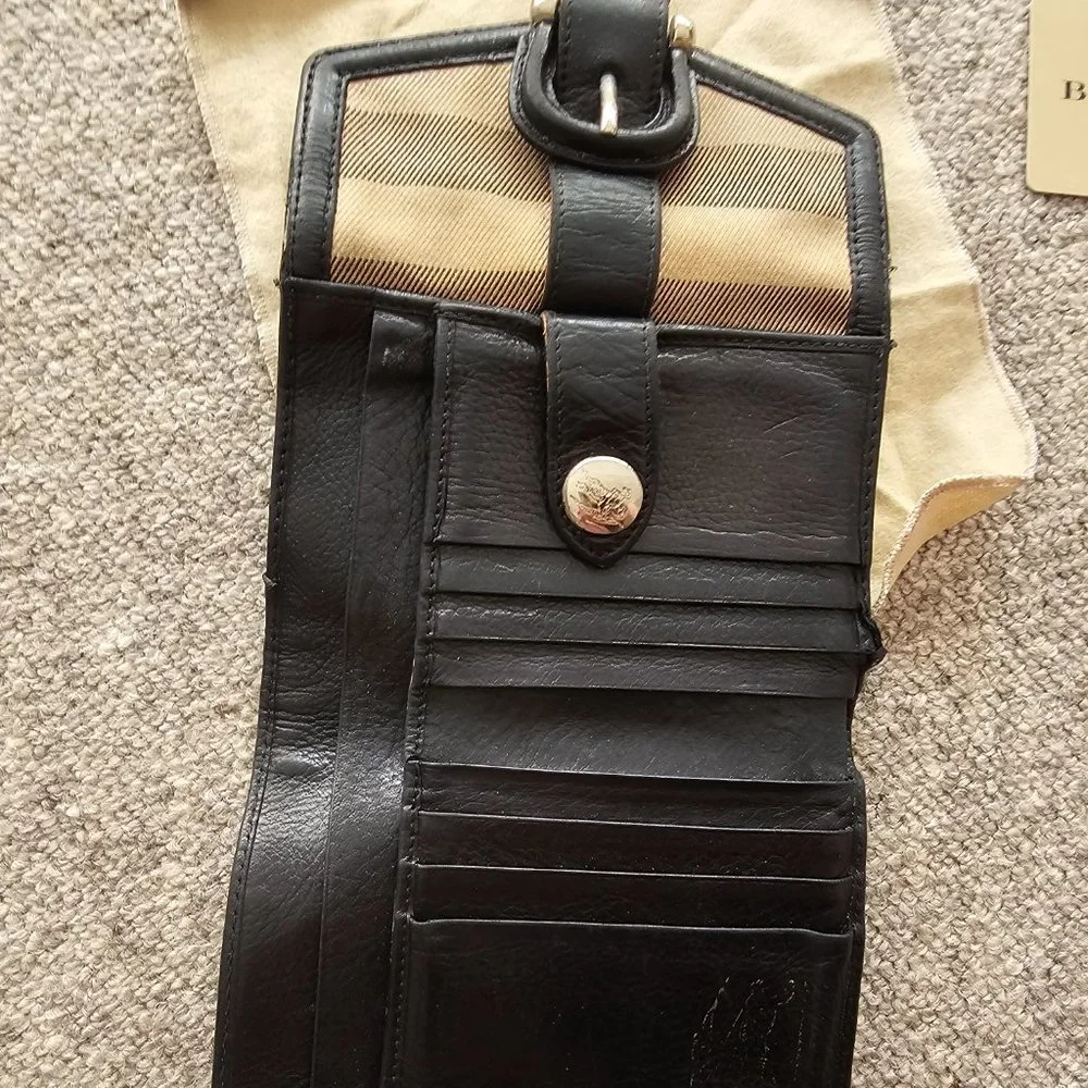 Preowned Burberry House Check Vintage Bifold  Wallet with original box, dust bag - Picture 5 of 16